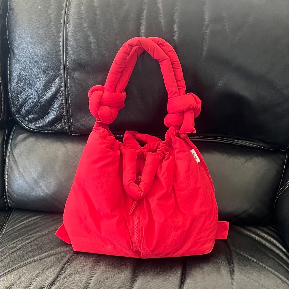 Olend Ona Soft Bag in Red